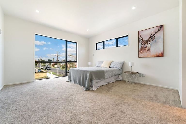 Photo of property in 14b York Road, Papatoetoe, Auckland, 2104