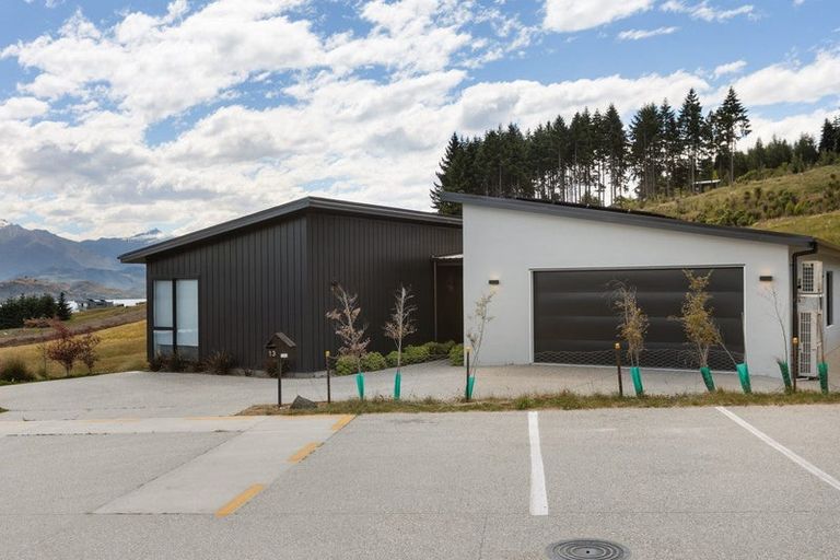Photo of property in 13 Akitu Rise, Wanaka, 9305
