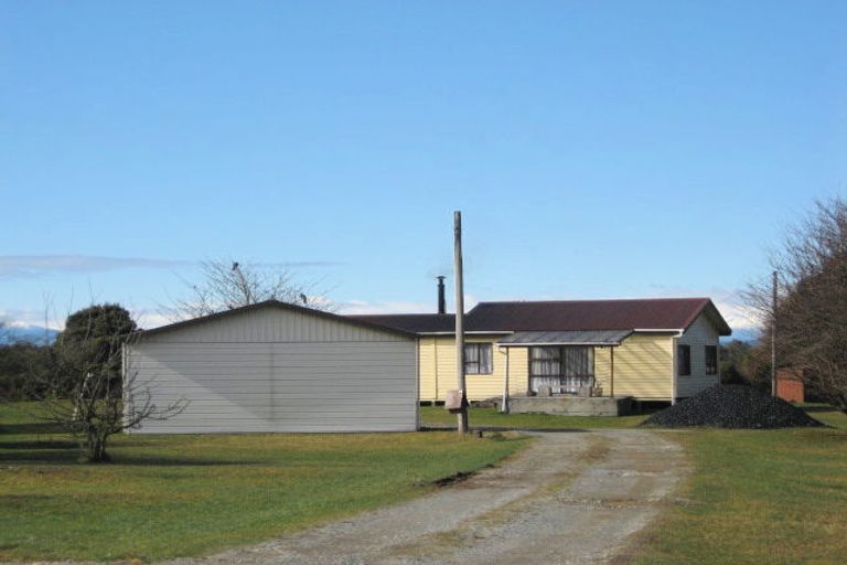 Photo of property in 81 Stafford Street, Blackball, 7804