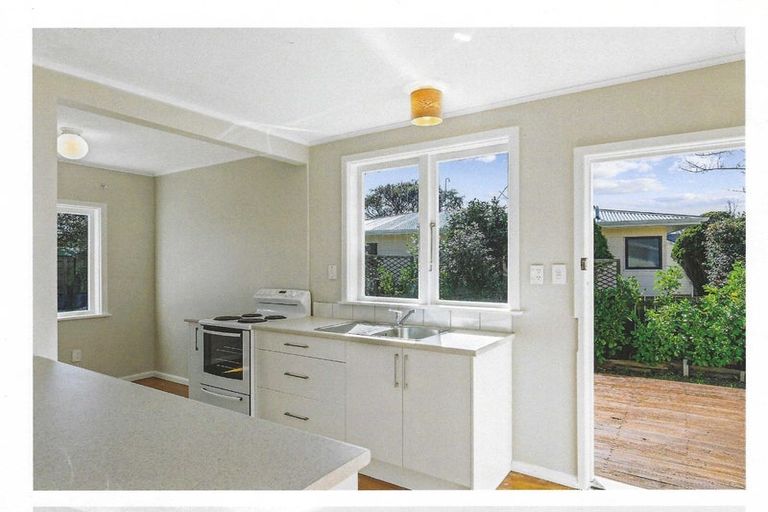 Photo of property in 30 Anaru Street, Raumati Beach, Paraparaumu, 5032