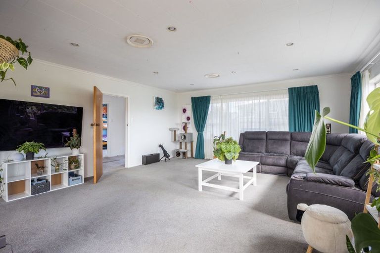 Photo of property in 5h Pembroke Street, Westown, New Plymouth, 4310