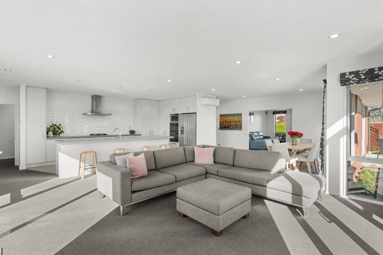 Photo of property in 18 Westpark Drive, Burnside, Christchurch, 8053