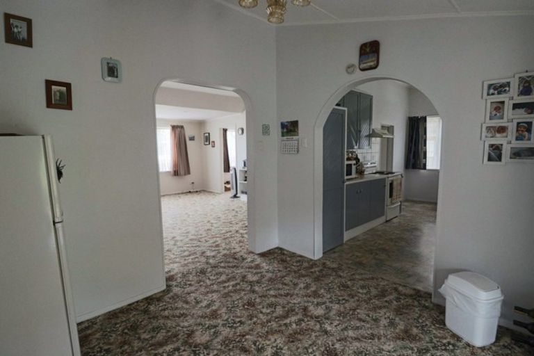 Photo of property in 16 Hulke Street, Foxton, 4814