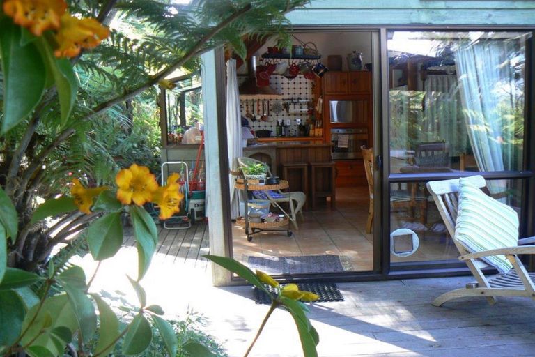 Photo of property in 5 Pine Tree Lane, Russell, 0272