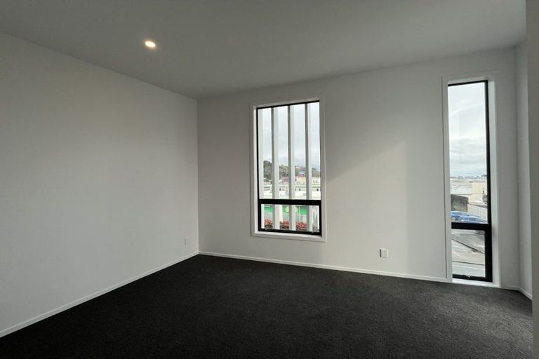 Photo of property in 11 Kamahi Place, Paraparaumu, 5032