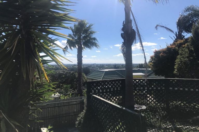 Photo of property in 2/29 Philomel Crest, Welcome Bay, Tauranga, 3112
