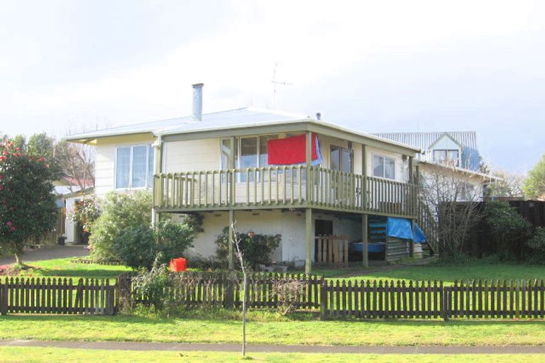 Photo of property in 14 Riley Place, Fitzroy, Hamilton, 3206
