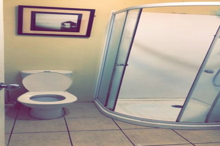 Photo of property in 80 Eugenia Rise, Totara Heights, Auckland, 2105