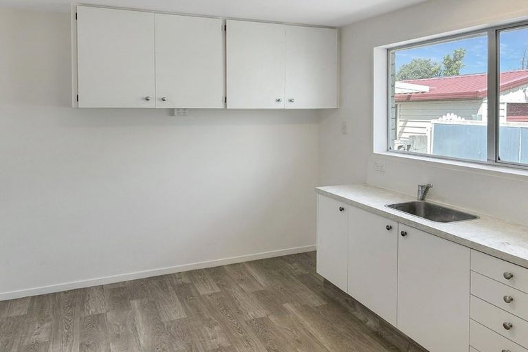 Photo of property in 3/68 Osborne Street, Waltham, Christchurch, 8011