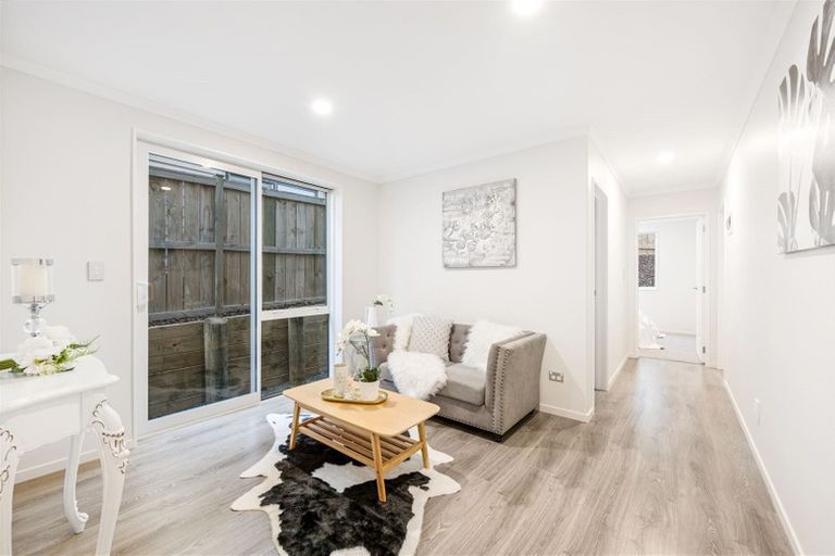 Photo of property in 21 Lime Hill Rise, Flat Bush, Auckland, 2019