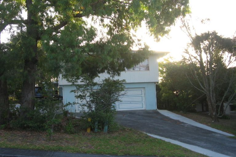 Photo of property in 75 Stanaway Street, Hillcrest, Auckland, 0627