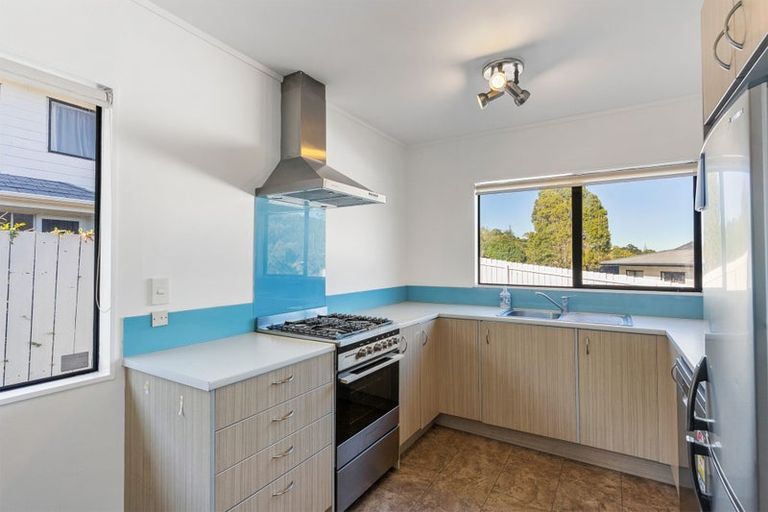 Photo of property in 2/135 Spinella Drive, Bayview, Auckland, 0629