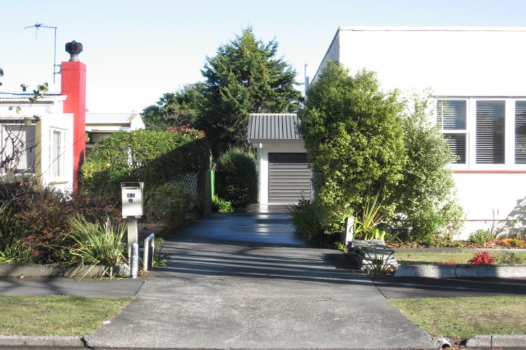 Photo of property in 2/41 Douglas Mclean Avenue, Marewa, Napier, 4110