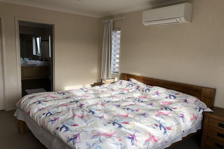 Photo of property in 41 Laurel Oak Drive, Schnapper Rock, Auckland, 0632