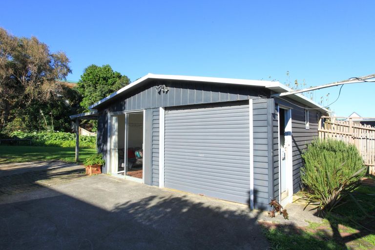Photo of property in 26 Wainui Road, Raglan, 3225