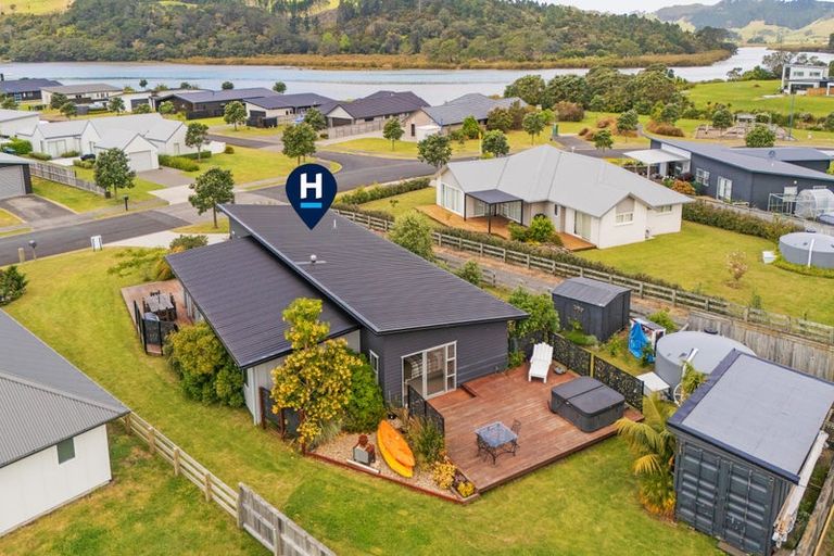 Photo of property in 41 Longreach Drive, Cooks Beach, Whitianga, 3591