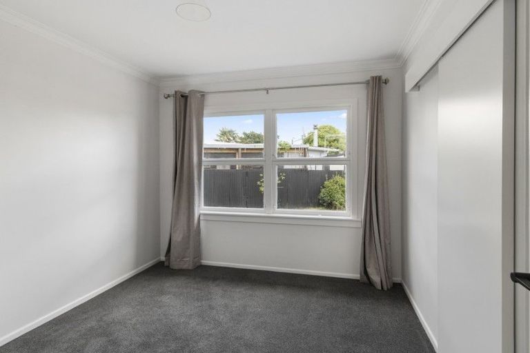 Photo of property in 35 Balmoral Street, Levin, 5510