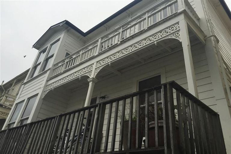 Photo of property in 107 Tasman Street, Mount Cook, Wellington, 6021