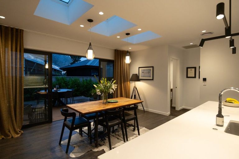 Photo of property in 11 Awanui Avenue, Hokowhitu, Palmerston North, 4410