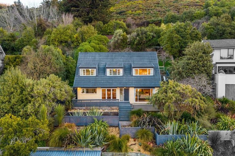 Photo of property in 70 Landsdowne Terrace, Cashmere, Christchurch, 8022