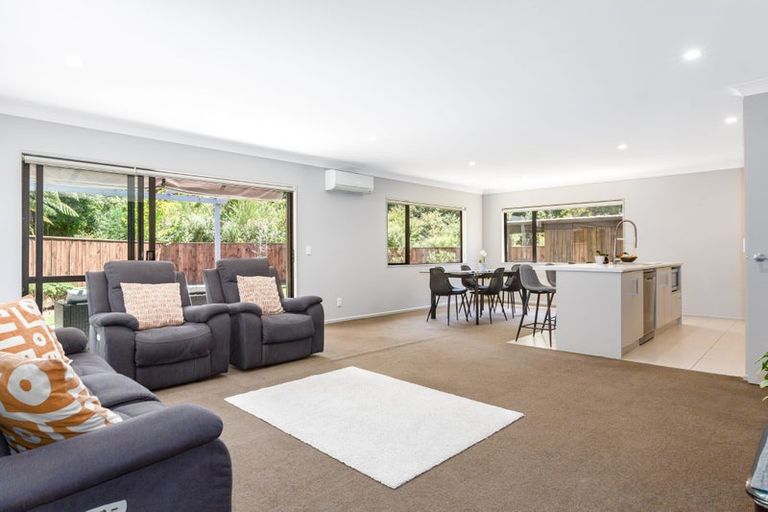 Photo of property in 38 Moonsail Drive, Whitby, Porirua, 5024