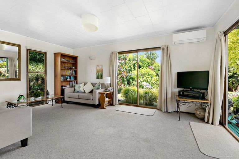 Photo of property in 122 The Circle, Manly, Whangaparaoa, 0930
