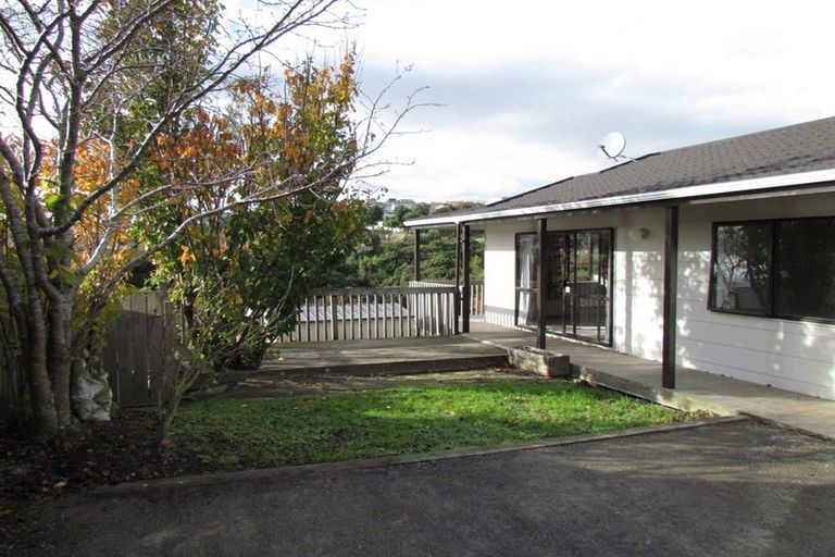 Photo of property in 6 Seagull Place, Whitby, Porirua, 5024