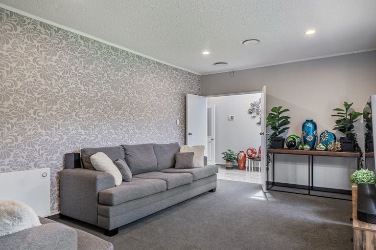 Photo of property in 15 Fairfield Road, Levin, 5510