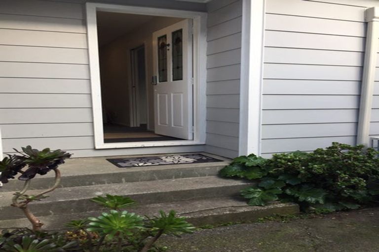 Photo of property in 19a Mantell Street, Seatoun, Wellington, 6022