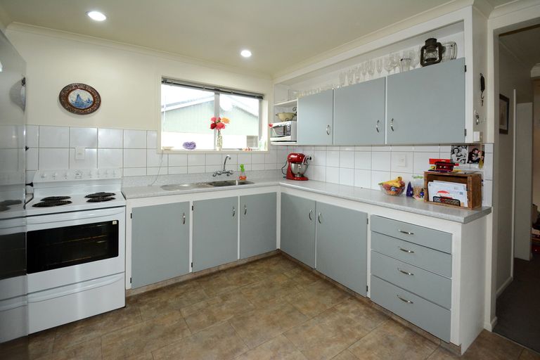 Photo of property in 37a Kinmont Crescent, Kinmont Park, Mosgiel, 9024