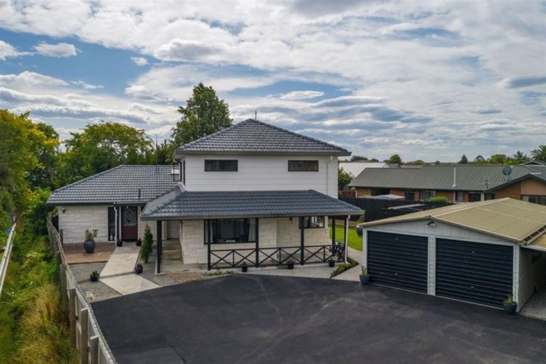 Photo of property in 77 Dunedin Street, Redwood, Christchurch, 8051