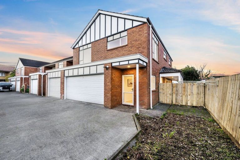 Photo of property in 5/23 Charlenne Close, Ranui, Auckland, 0612