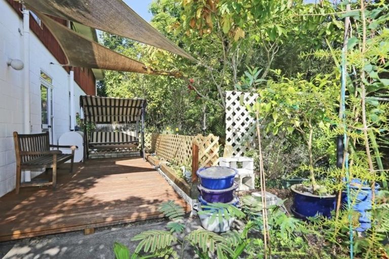 Photo of property in 2/140 Te Mata Road, Havelock North, 4130