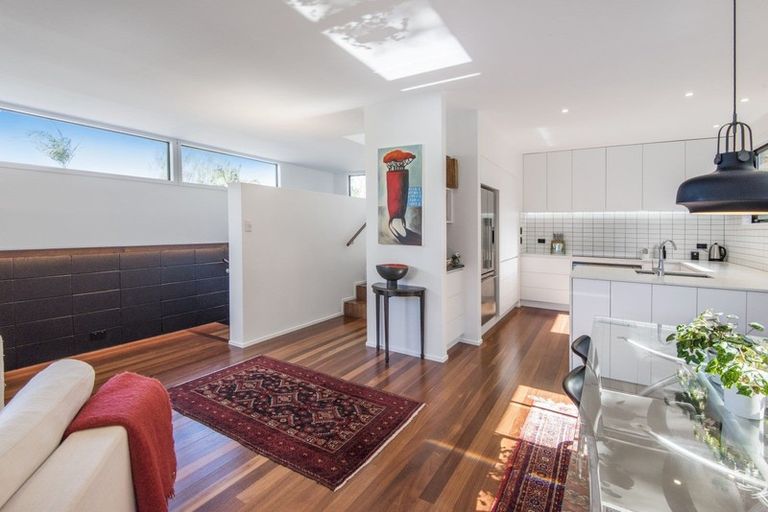 Photo of property in 12b Beaconsfield Street, Devonport, Auckland, 0624