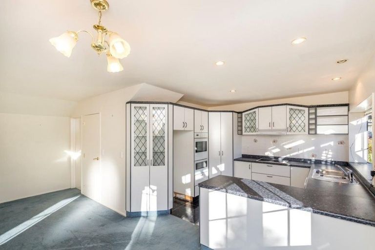 Photo of property in 2/350 Hardy Street, Nelson, 7010