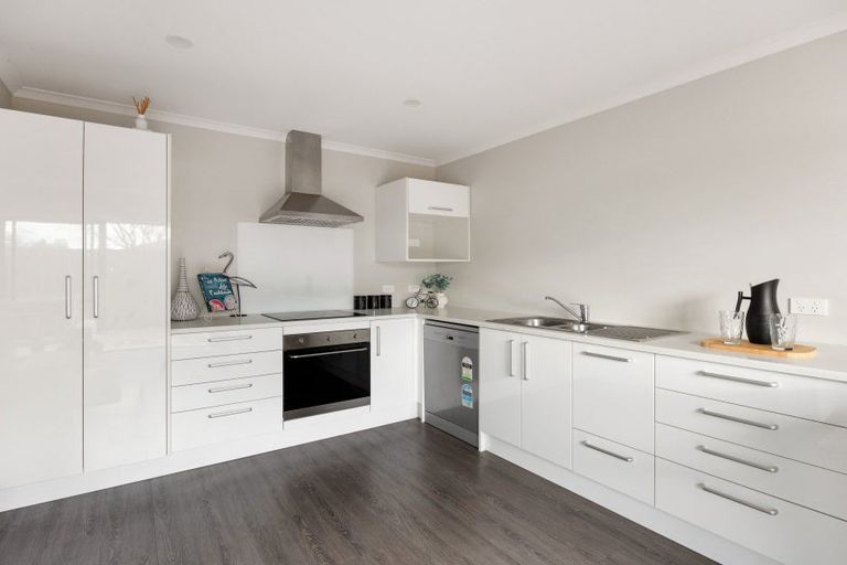 Photo of property in 2/67 Fifth Avenue, Enderley, Hamilton, 3214