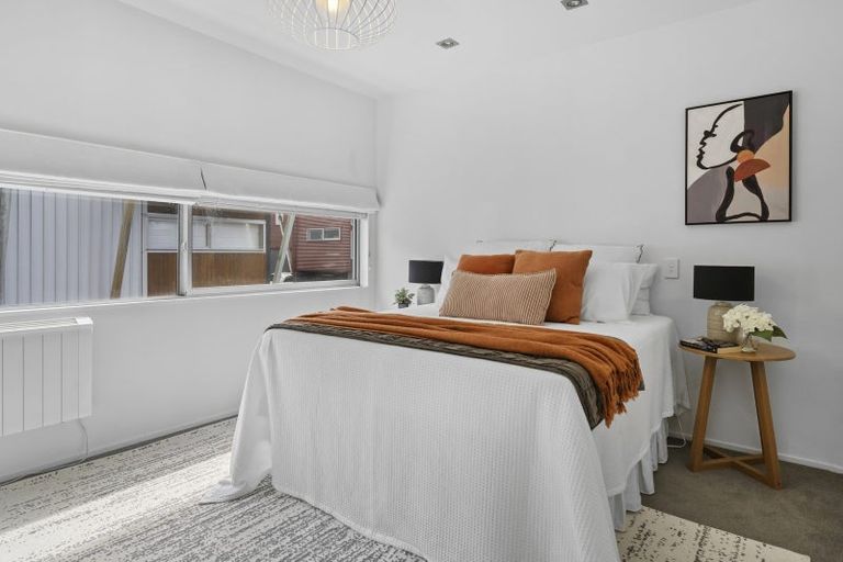 Photo of property in 23/2 Onslow Road, Khandallah, Wellington, 6035