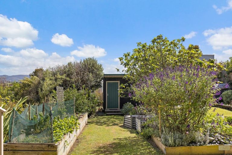 Photo of property in 5 Kanuka Road, Sandspit, Warkworth, 0982