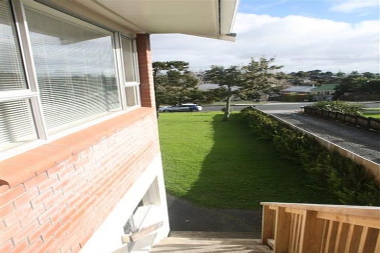 Photo of property in 18a Brian Crescent, Stanmore Bay, Whangaparaoa, 0932