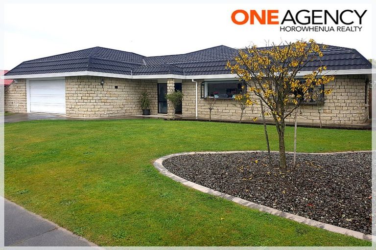 Photo of property in 20 Easton Way, Levin, 5510