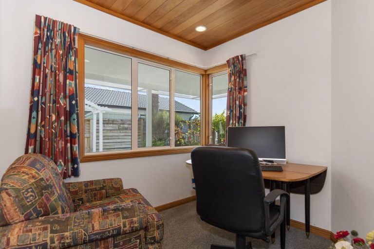 Photo of property in 5 Ashwood Grove, Omokoroa, 3114