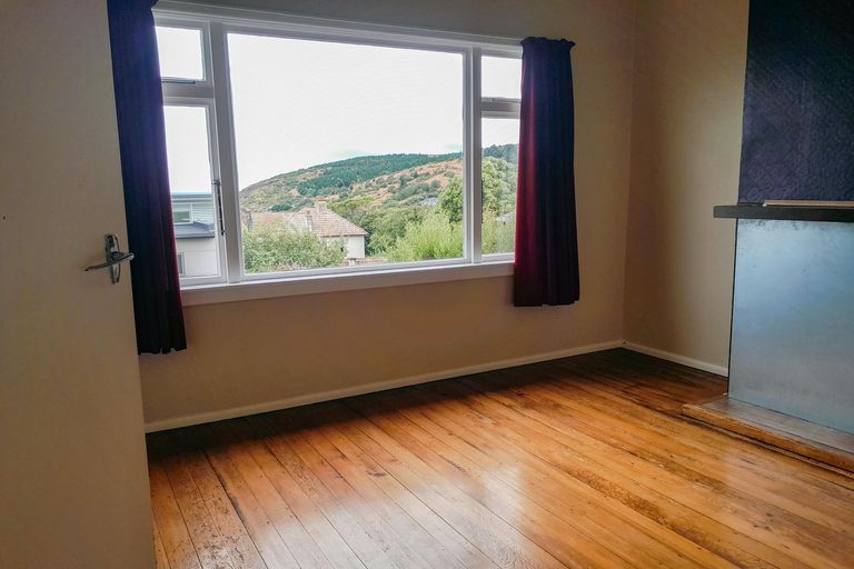 Photo of property in 45 Wharfe Street, South Hill, Oamaru, 9400