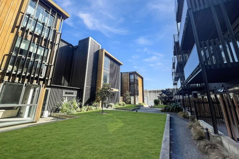 Photo of property in Vedado Apartments, 208/41 Hopper Street, Mount Cook, Wellington, 6011