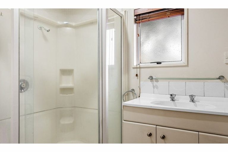 Photo of property in 3 Quirk Place, Sockburn, Christchurch, 8042