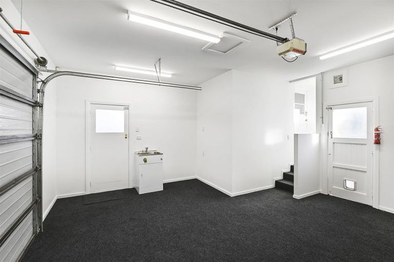 Photo of property in 35 Paparoa Street, Papanui, Christchurch, 8053