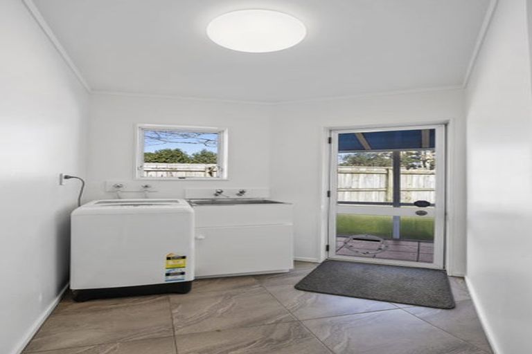 Photo of property in 31 Barrett Street, Westown, New Plymouth, 4310
