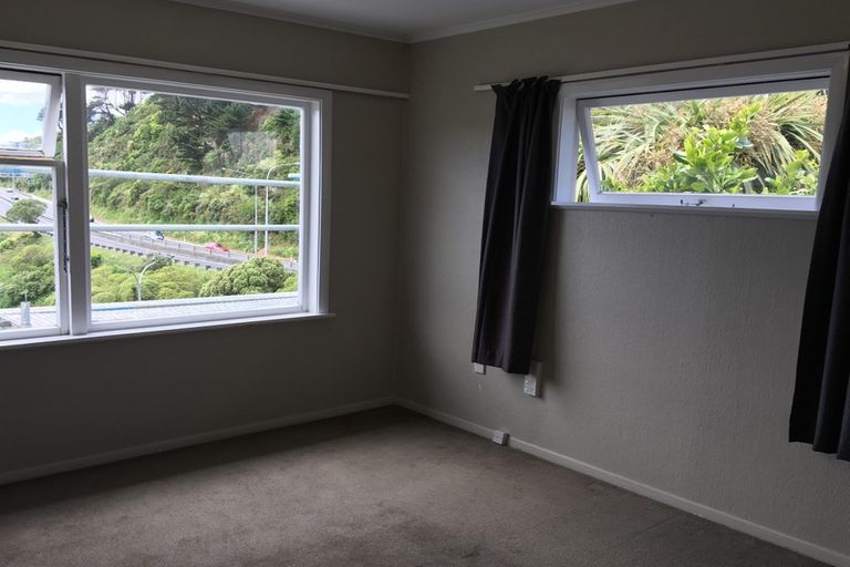 Photo of property in 5 Fraser Avenue, Johnsonville, Wellington, 6037