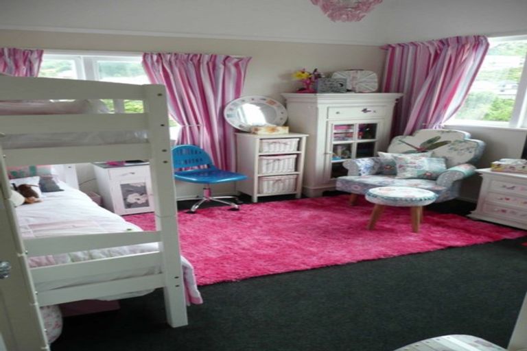 Photo of property in 2 Tarawera Road, Johnsonville, Wellington, 6037