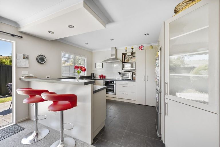 Photo of property in 19a Hammond Road, Taradale, Napier, 4112