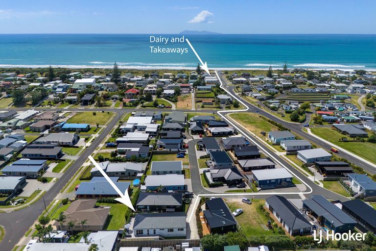 Photo of property in 18 Moet Crescent, Waihi Beach, 3611